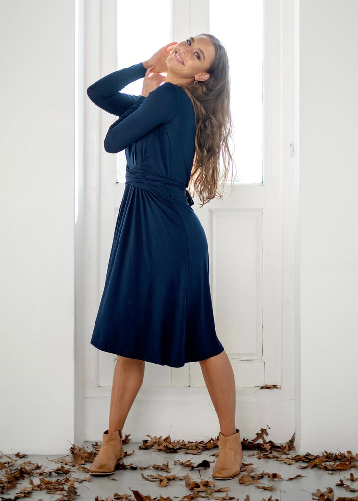 Inge Wrap dress - knee length in Navy