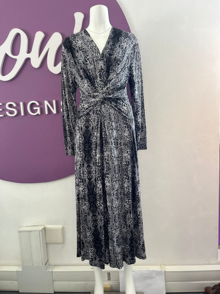 Inge Wrap dress in Grey small animal